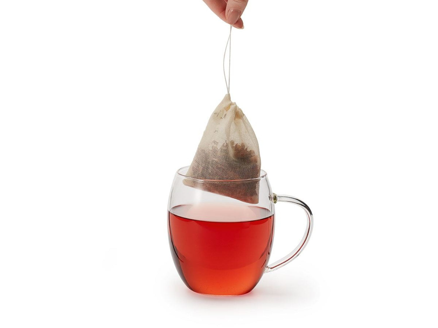 Practical and reusable 100% cotton tea bag with drawstring, 8 x 10 cm.  (Mug not included)